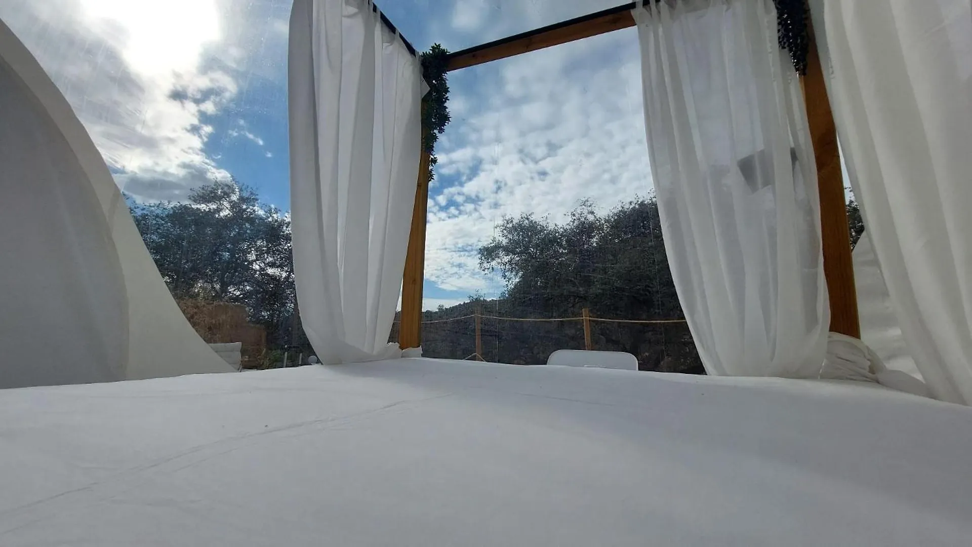 Glamping Burbuja Los Almendros Màlaga Luxusní stan